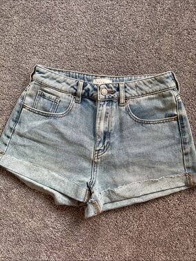 PACSUN Pacific Sunwear Light Blue Denim Mom Short